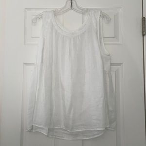 Billowy white linen shirt from the White Label